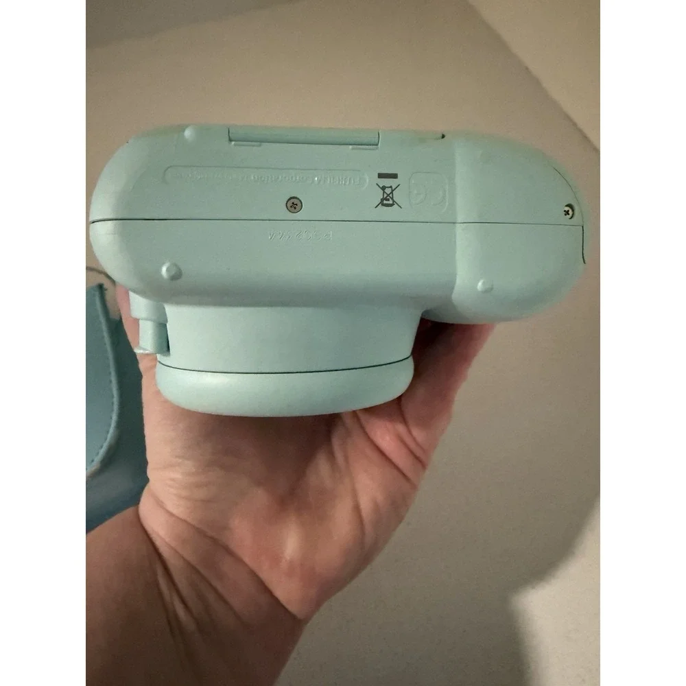 Fujifilm Instax Mini 9 Instant Film Camera With Carrying Case